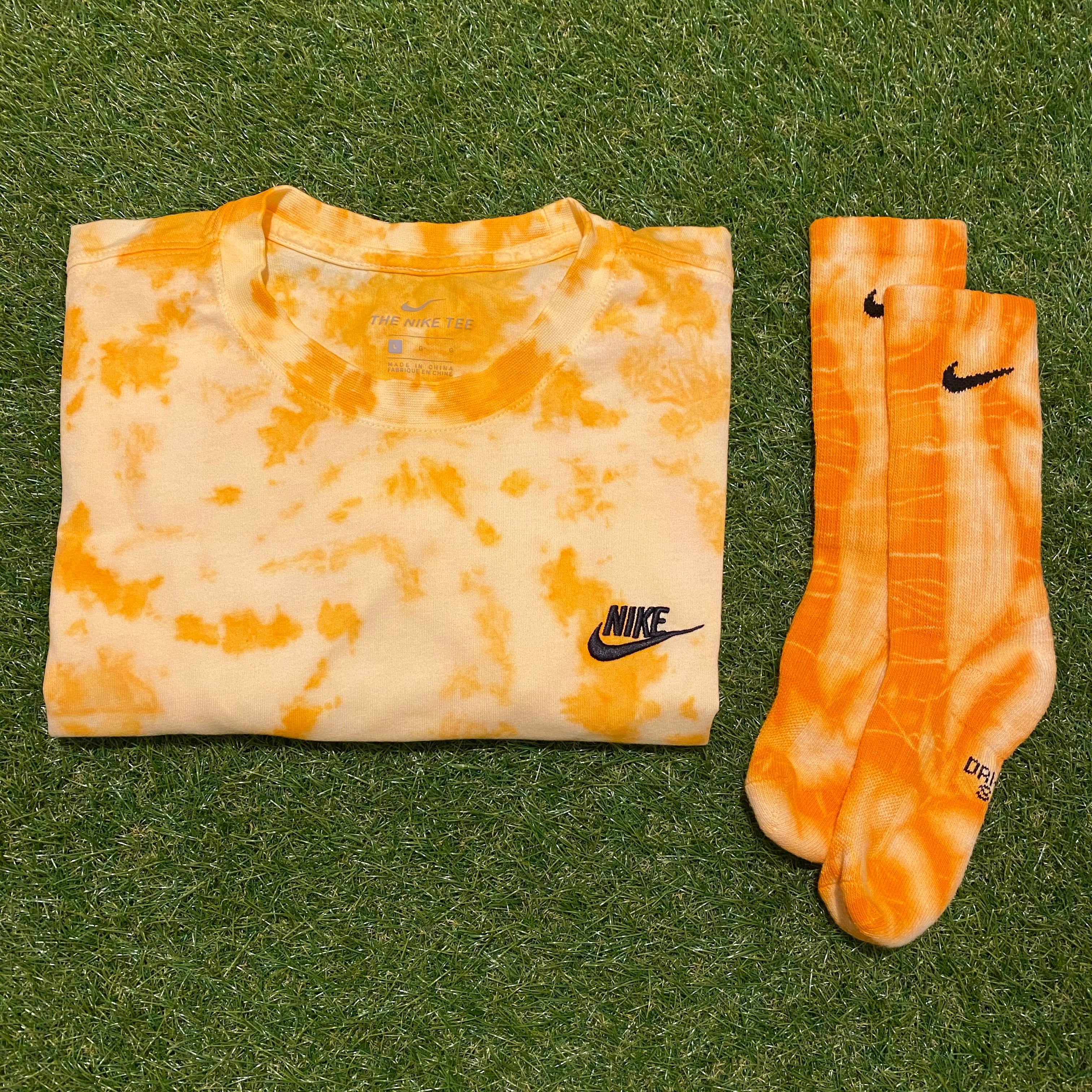 ‘Marbled Orange’ T-Shirt & Sock Bundle