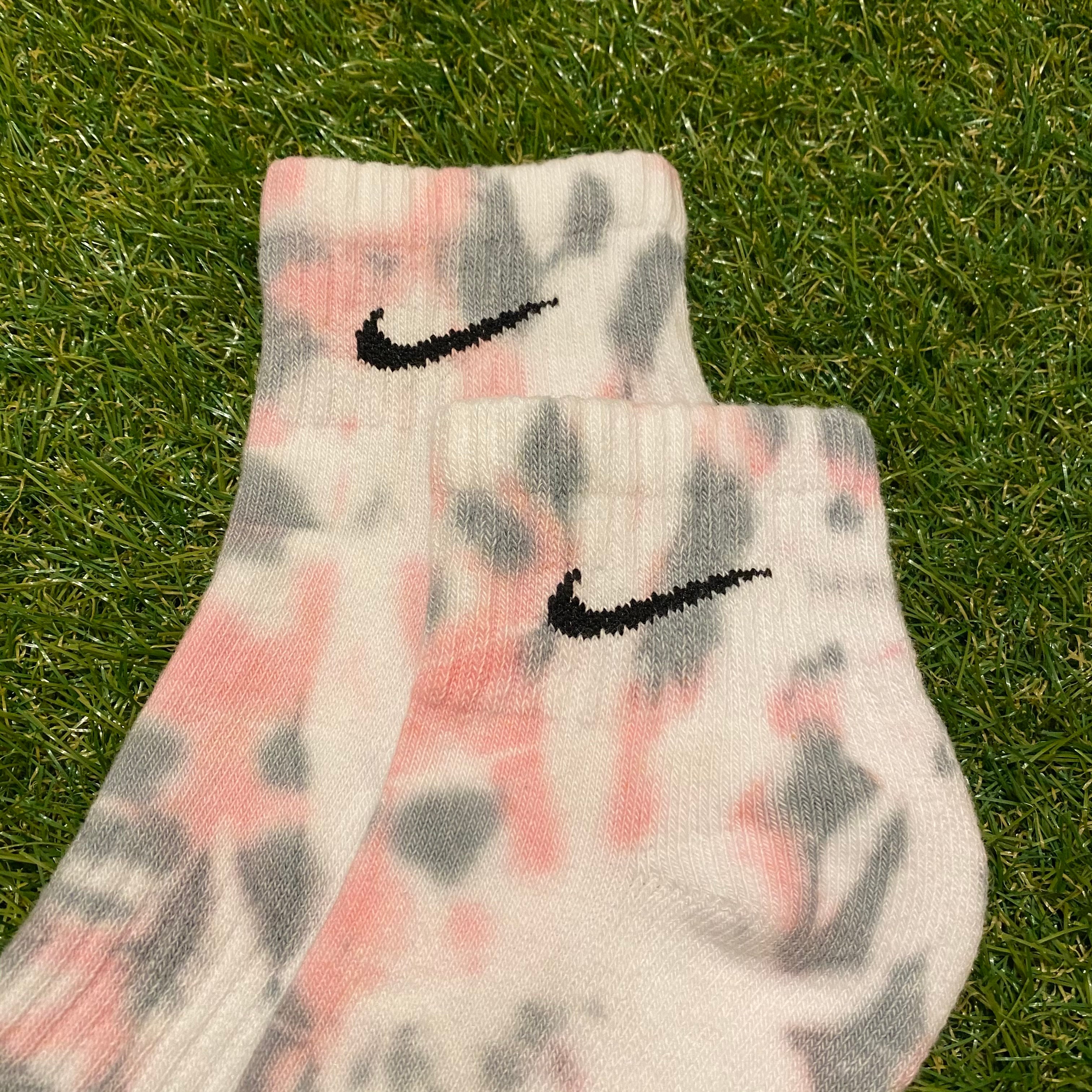 Nike ‘Pink & Grey’ Ankle Socks