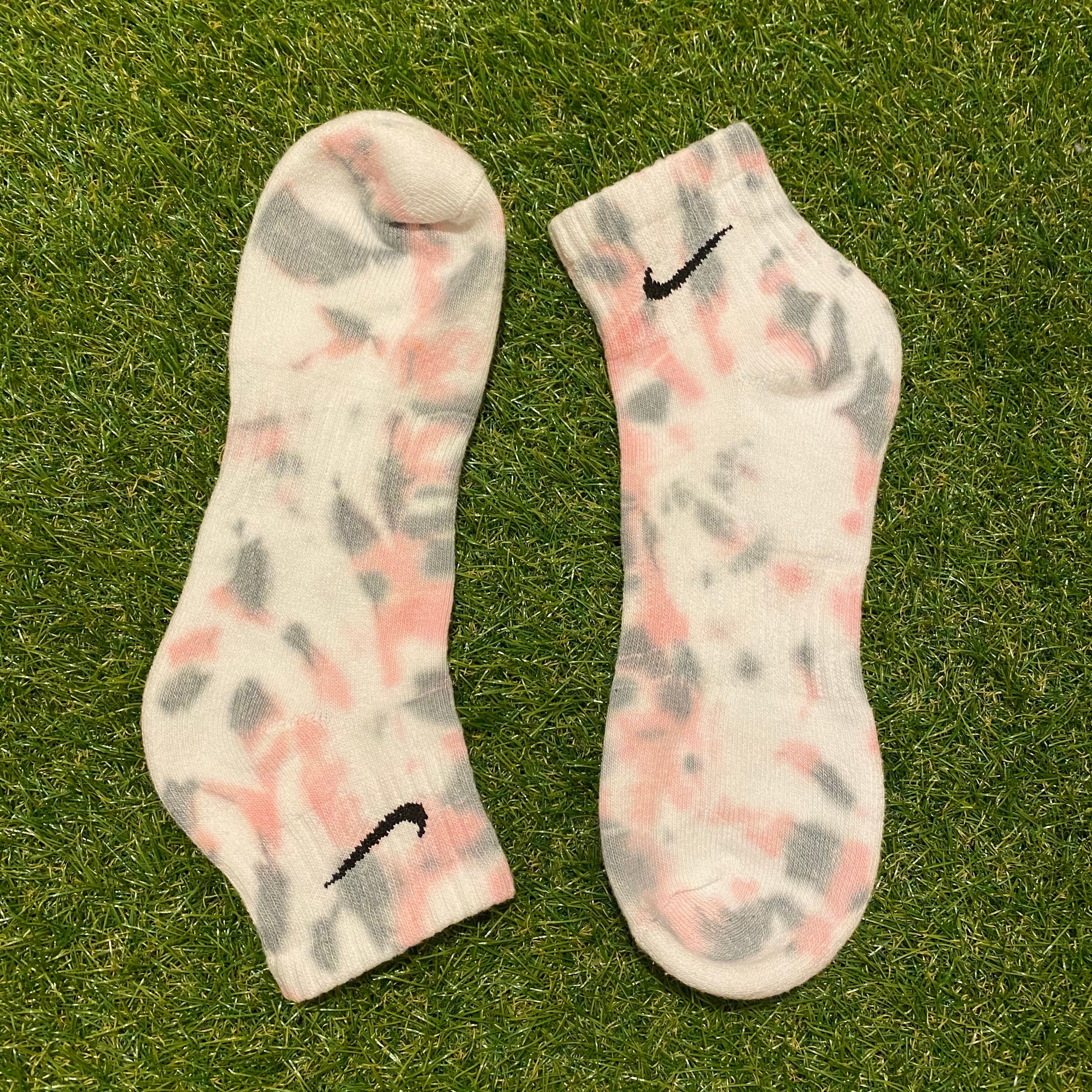 Nike ‘Pink & Grey’ Ankle Socks