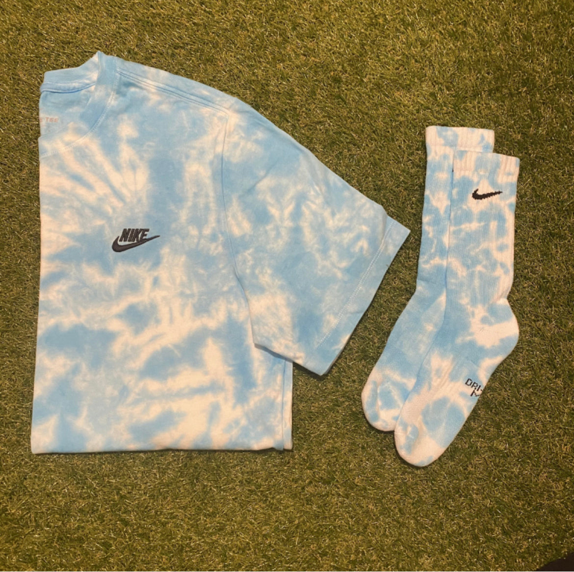 Nike ‘Baby Blue’ Kids T-Shirt & Sock Bundle