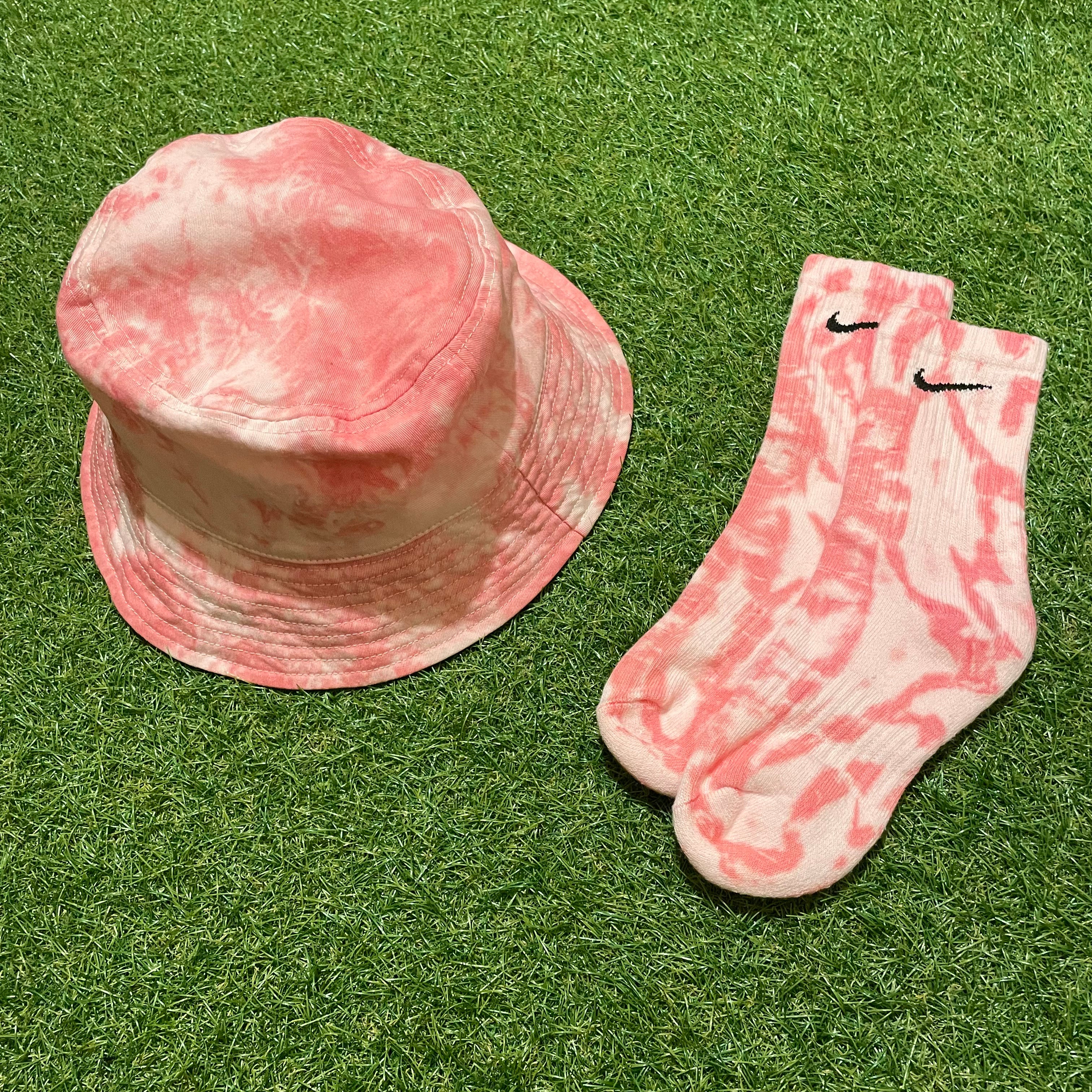 ‘Pink Blush’ Bucket Hat & Nike Socks