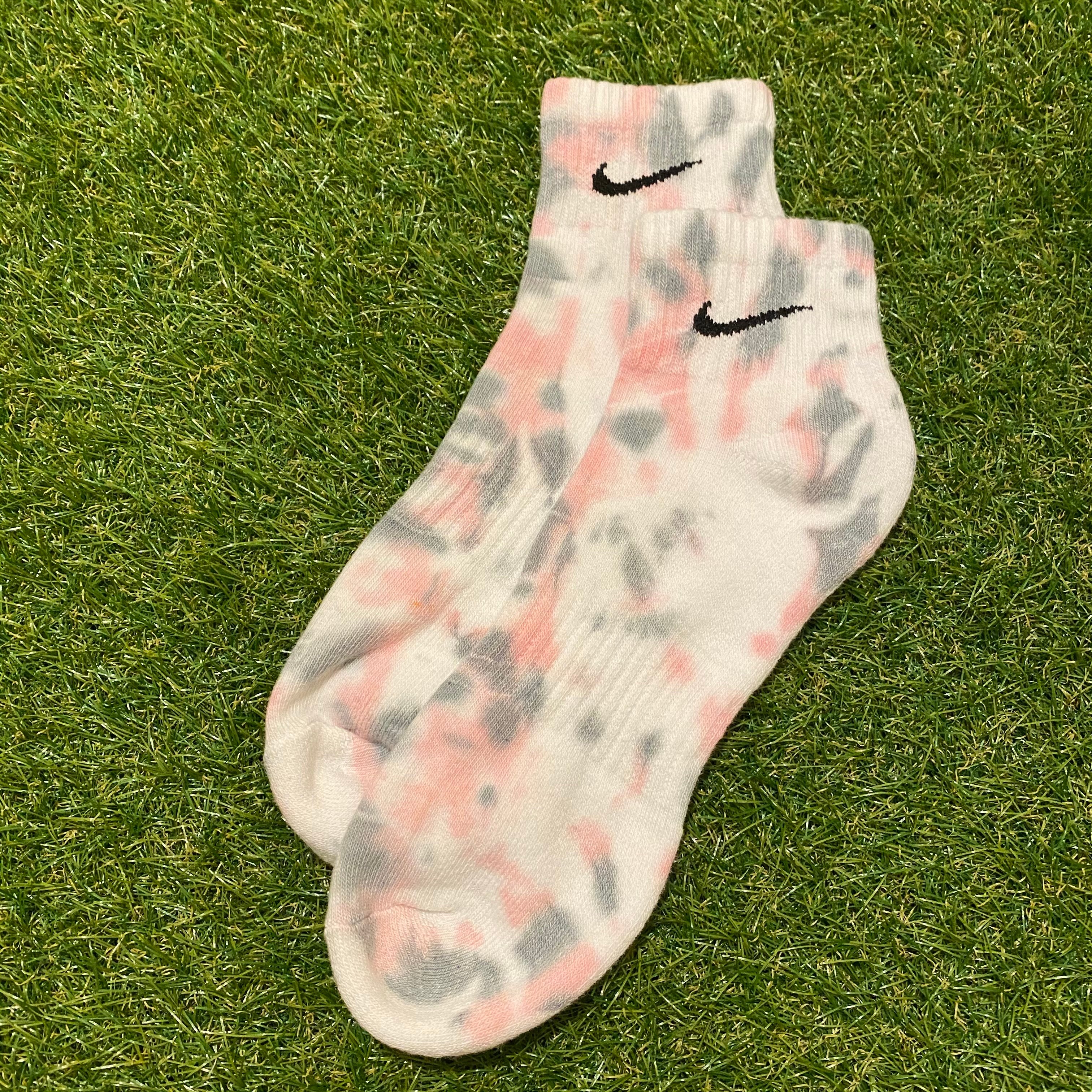 Nike ‘Pink & Grey’ Ankle Socks